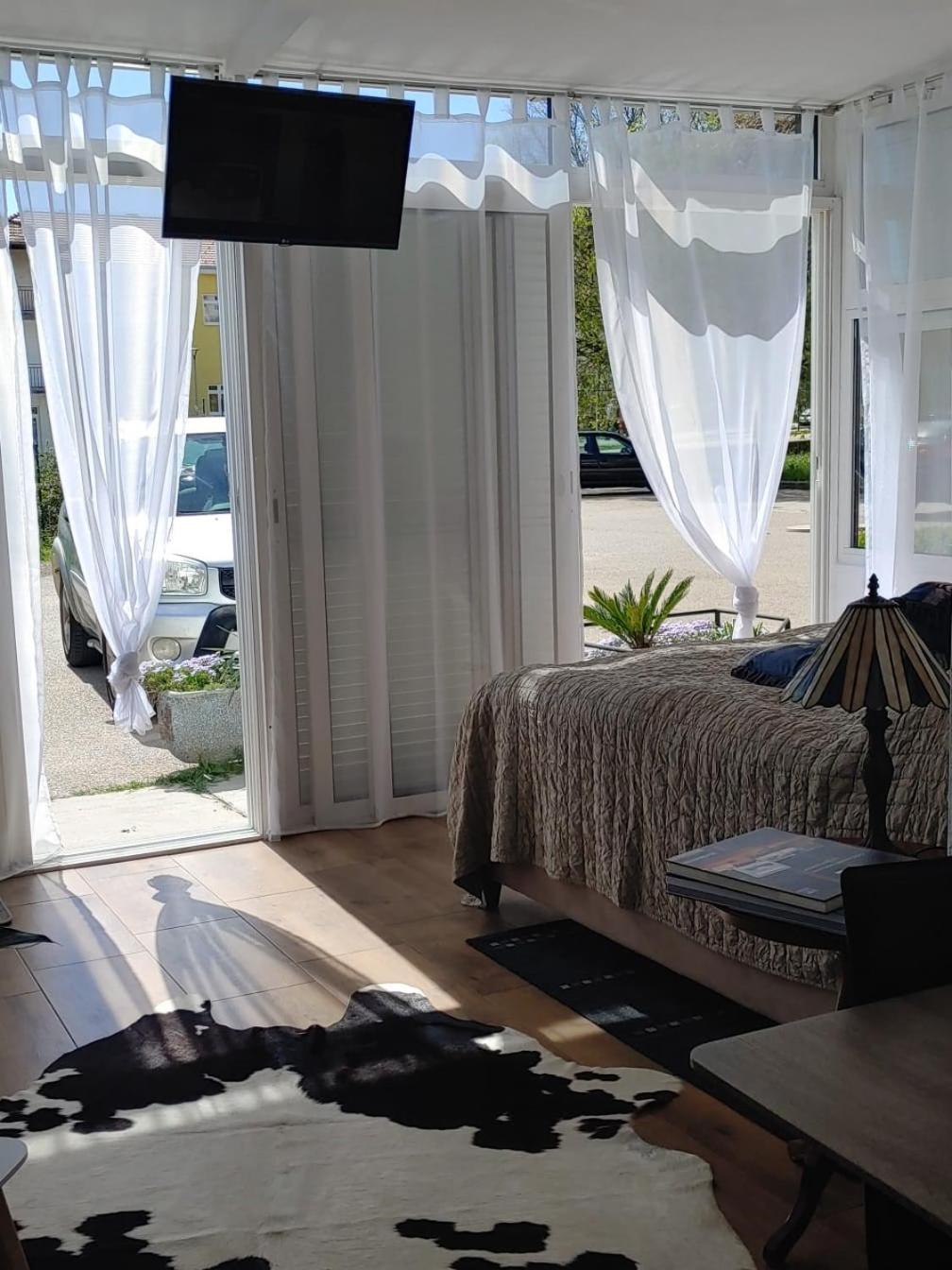 Apartament Piccolo Knin Zewnętrze zdjęcie
